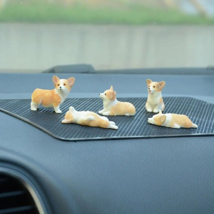 Handgesneden Miniatuur Corgi's - laten de schoonheid en geest van de trouwe viervoeters zien - huishoudmeester