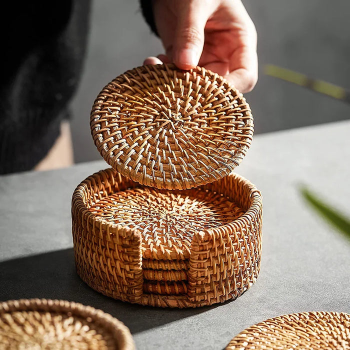 Handgemaakte Rieten Onderzetter Set - voegt natuurlijke warmte en stijl toe aan je tafel - uitstekende bescherming tegen hitte - huishoudmeester