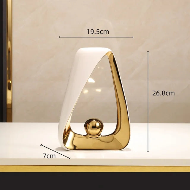 Gouden Driehoek Decor Accent - chique decoratieve stukken creëren een verfijnde sfeer in elke kamer - huishoudmeester