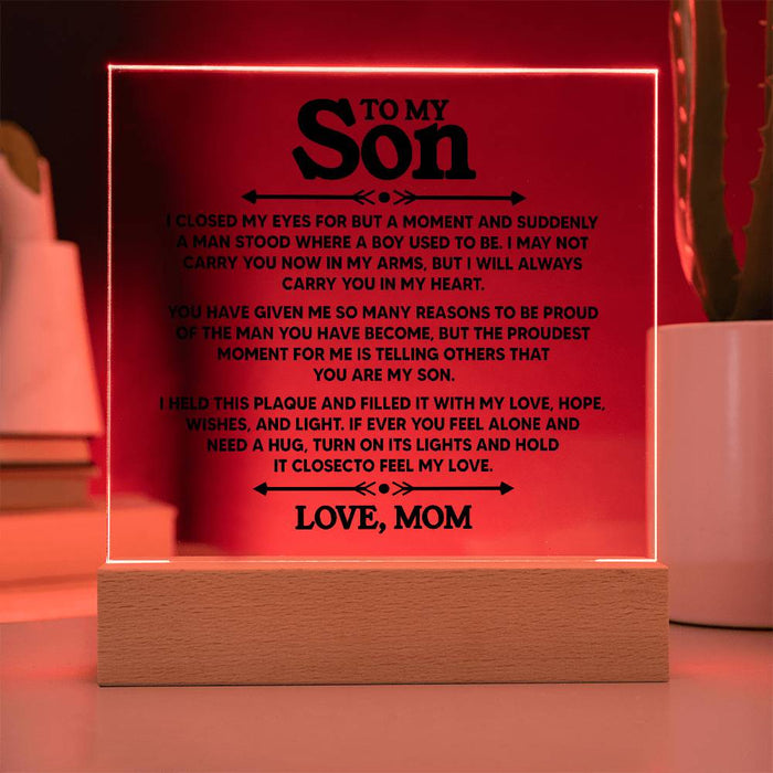 Verlichte Acryl Plaque voor Zoon, van Moeder - Laat dit tijdloze cadeau zijn wereld verlichten, net zoals hij die van jou verlicht - huishoudmeester